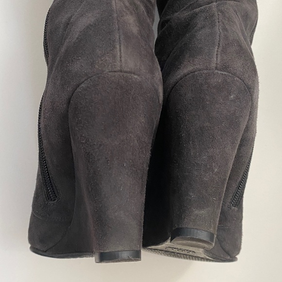 Like New! Stuart Weitzman Suede Knee High Lace Up Wedge Boots, Size 9 - Picture 13 of 16